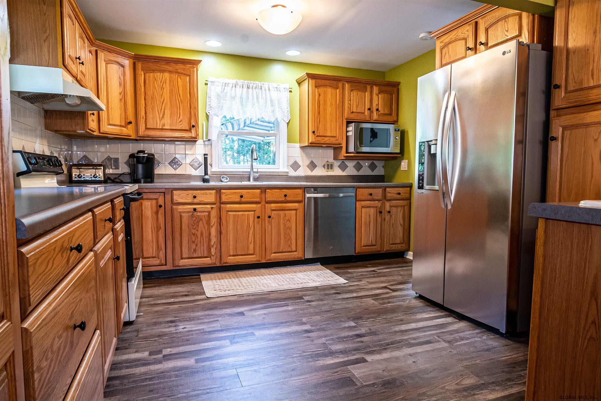 21 Buckbee Road North Greenbush, NY 12180 - Photo 8 of 45 Photo 8
