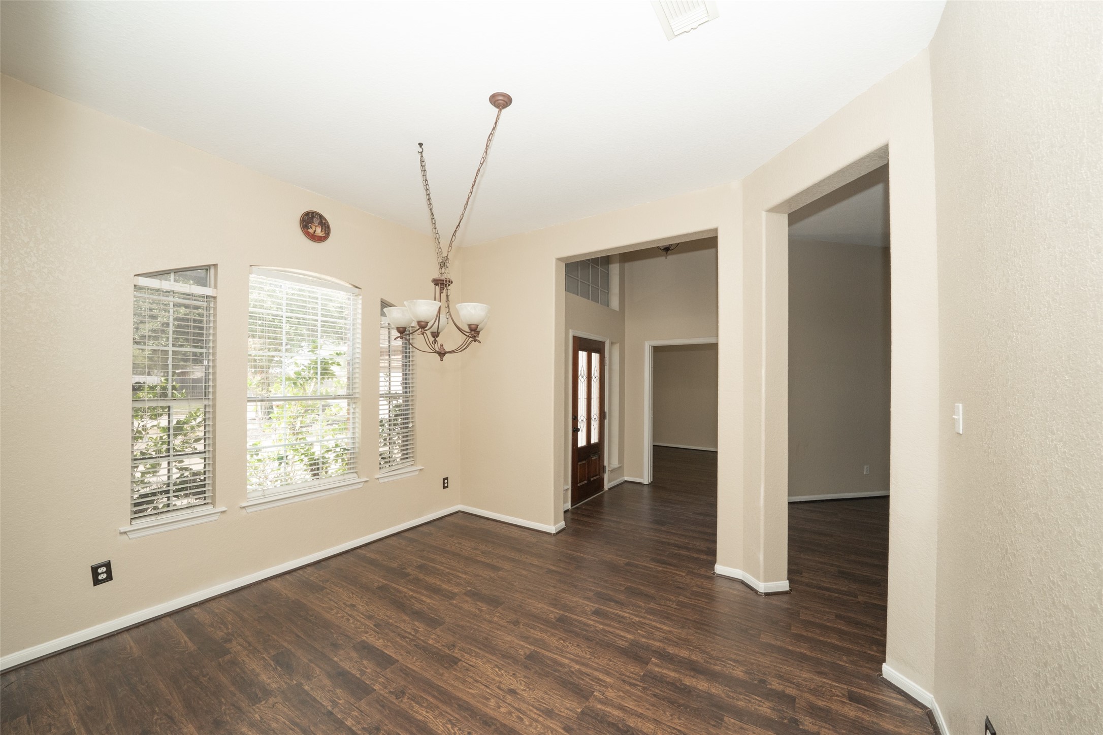 14410 Floret Estates Lane Cypress, TX 77429 - Photo 8 of 27 a view of a interior in the house