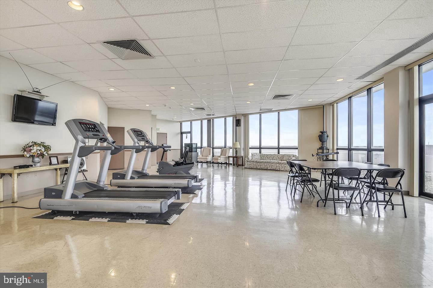 205 East Joppa Road, Unit 1907 Towson, MD 21286 - Photo 27 of 33 a view of a room with gym equipment