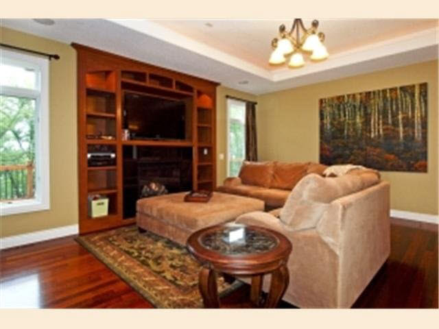 5158 Southwood Lane Southwest Rochester, MN 55902 - Photo 6 of 29 Gallery Image 6