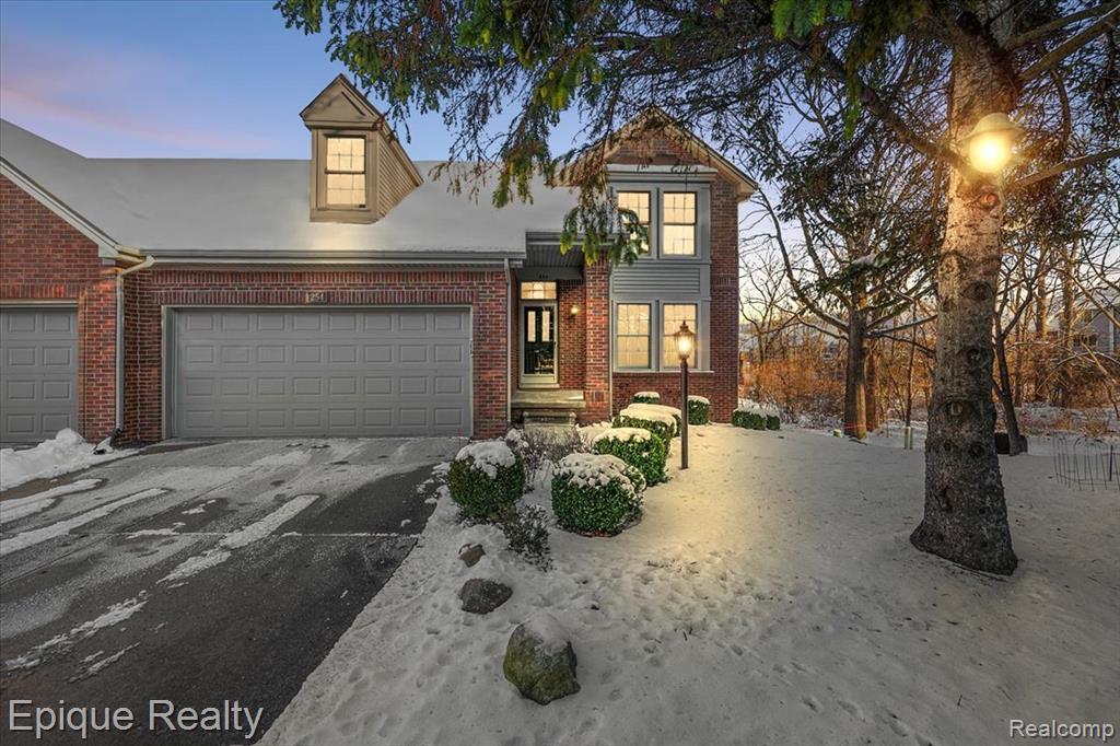 254 Marmoor Court Rochester Hills, MI 48309 - Photo 1 of 55