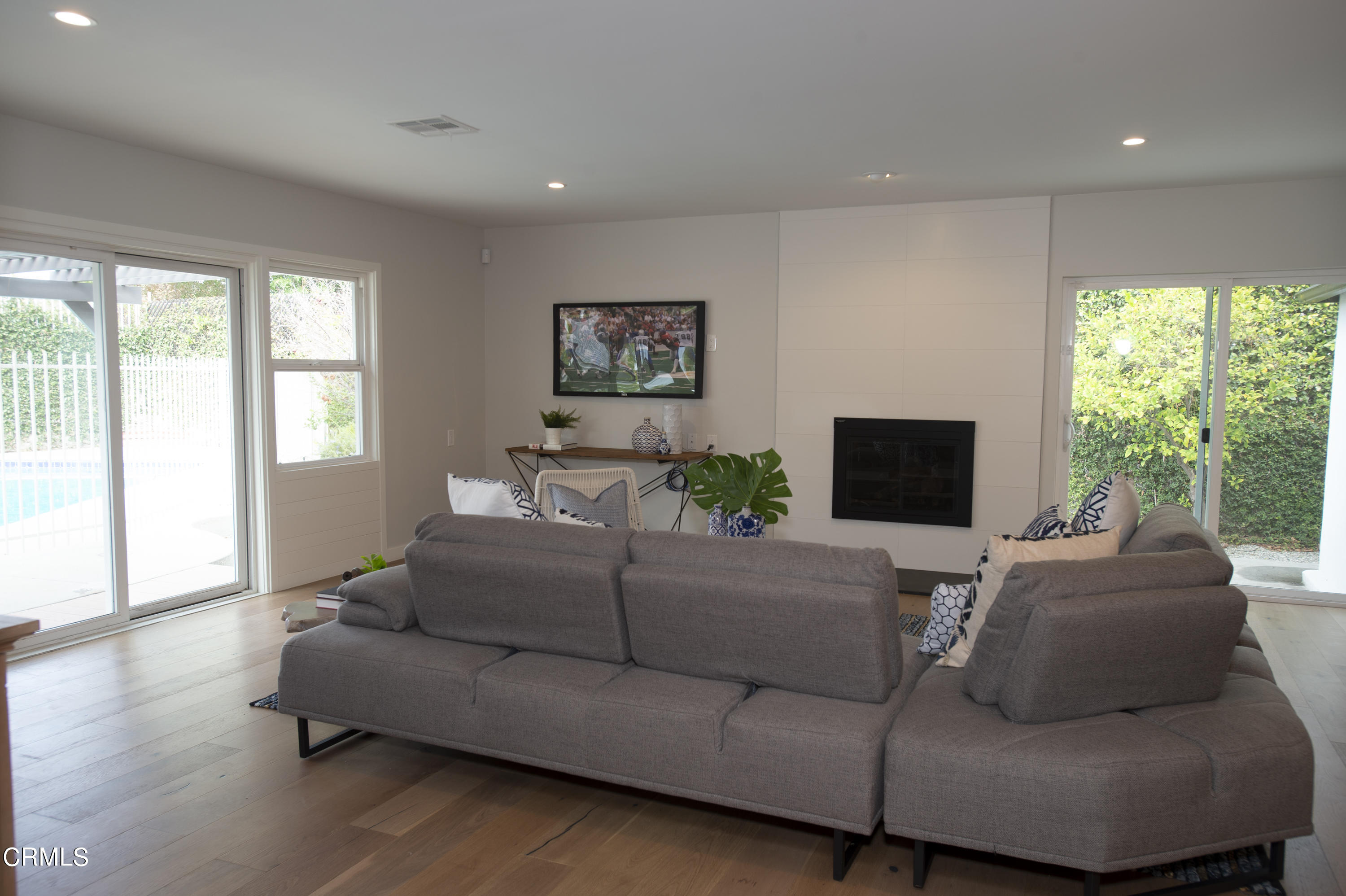 595 Avocado Avenue Pasadena, CA 91107 - Photo 3 of 27 _SLG0289