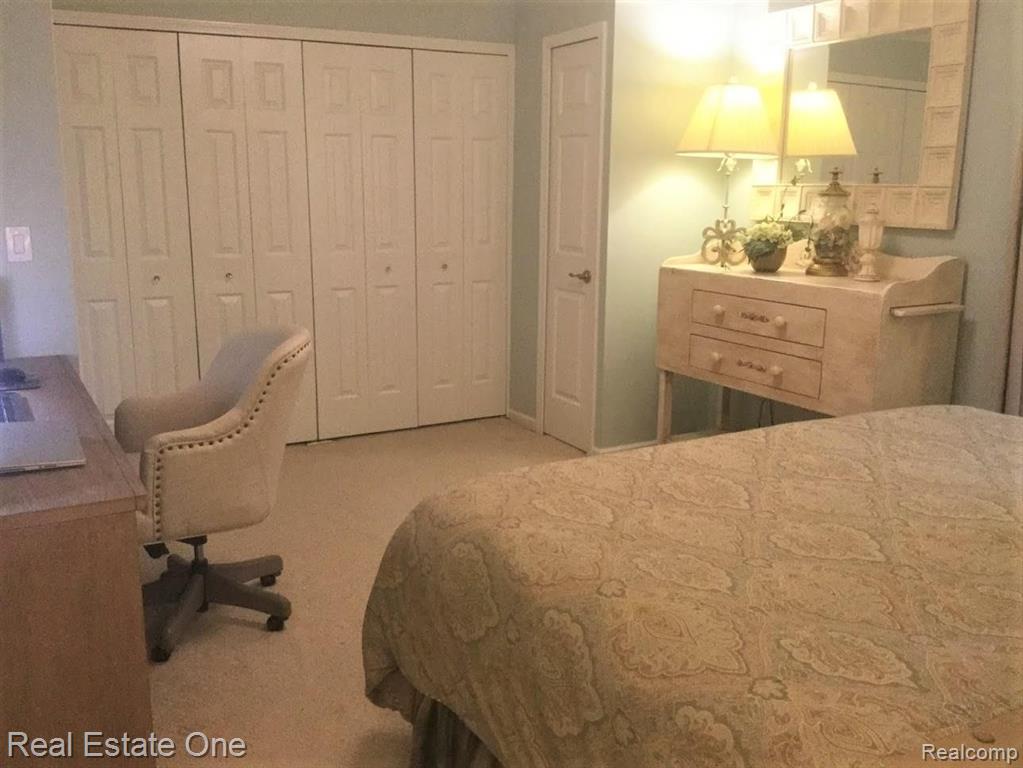 1506 Streamwood Court Rochester Hills, MI 48307 - Photo 16 of 26