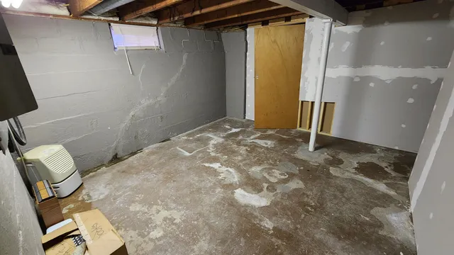 $84,000 | 121 North Elm Street, Wellington, KS 67152