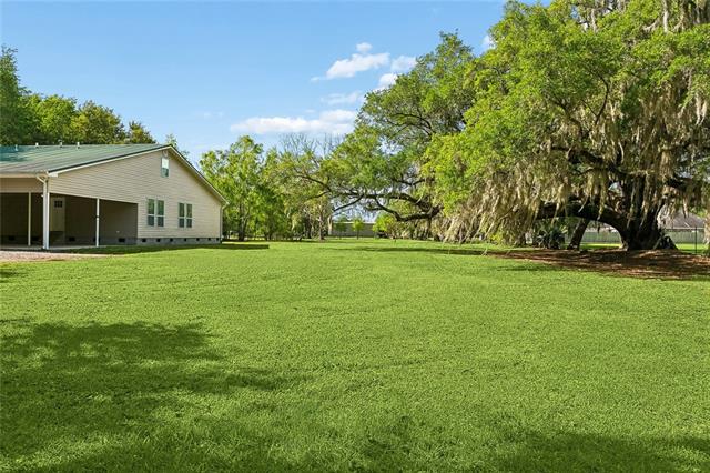 2101 Kings Court St. Bernard, LA 70085 - Photo 2 of 21