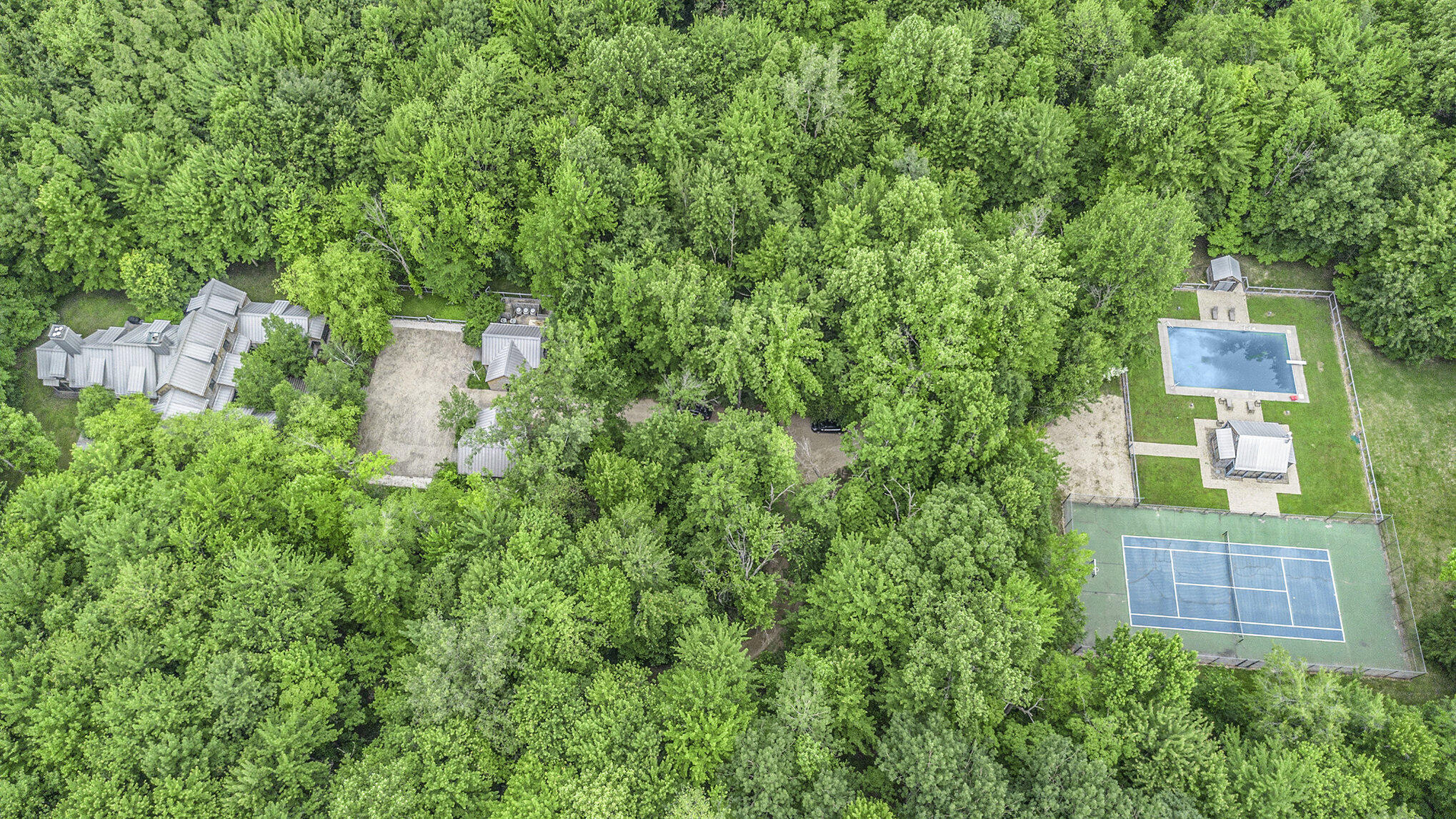 7085 Youngren Road Three Oaks, MI 49128 - Photo 56 of 62 048_file_119