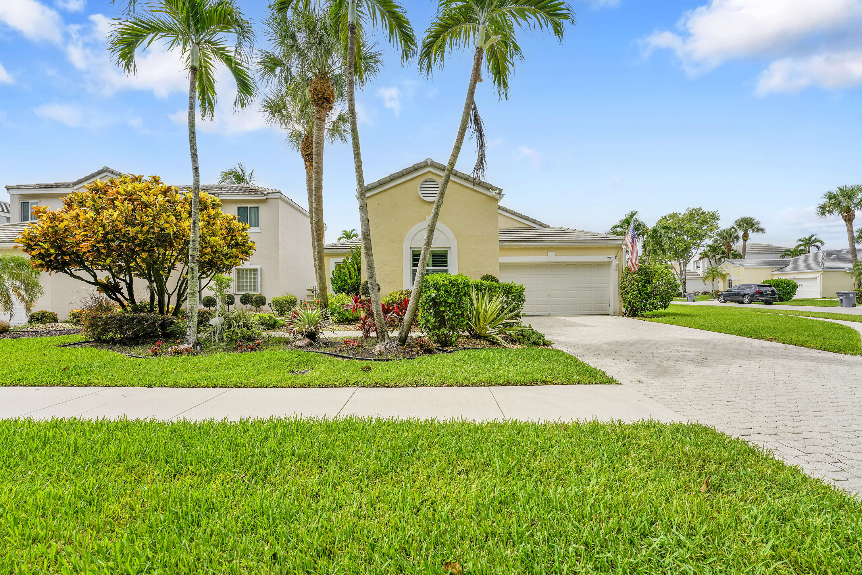 7917 Travelers Tree Drive Boca Raton, FL 33433 - Photo 3 of 53 Front of the home
