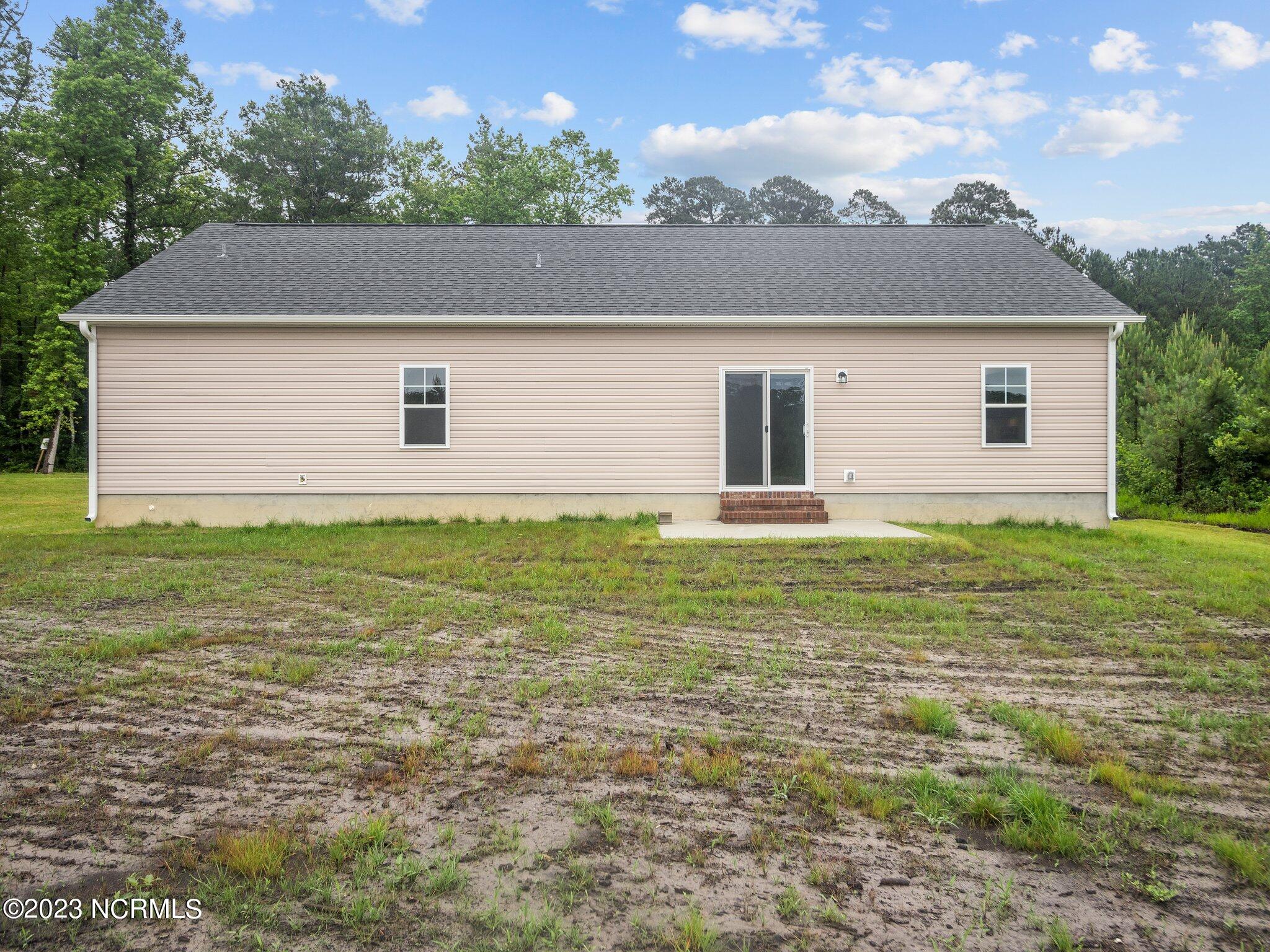 154 Padgett Road Maple Hill, NC 28454 - Photo 38 of 45 52-web-or-mls-09