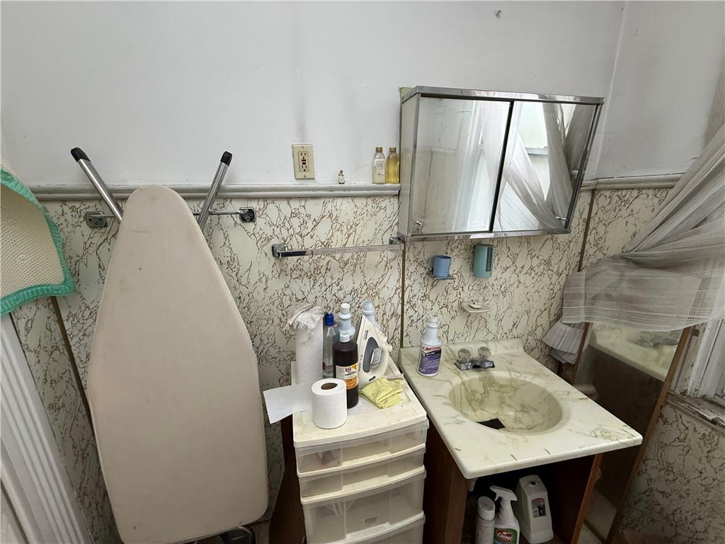 1722 Brighton Place Pittsburgh, PA 15212 - Photo 16 of 47