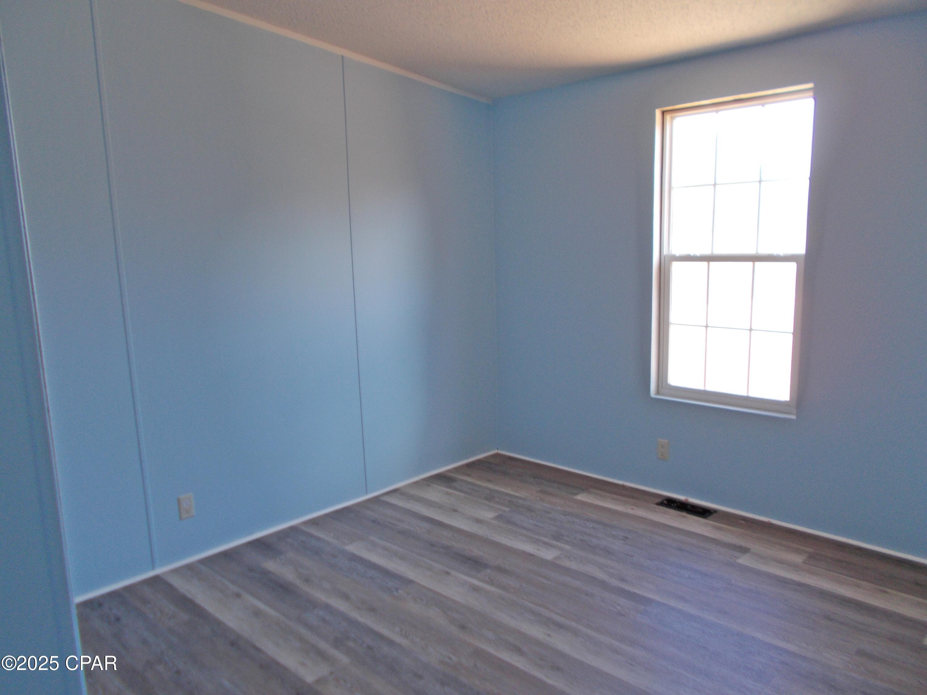 6905 Bateau Pond Road Grand Ridge, FL 32442 - Photo 16 of 24