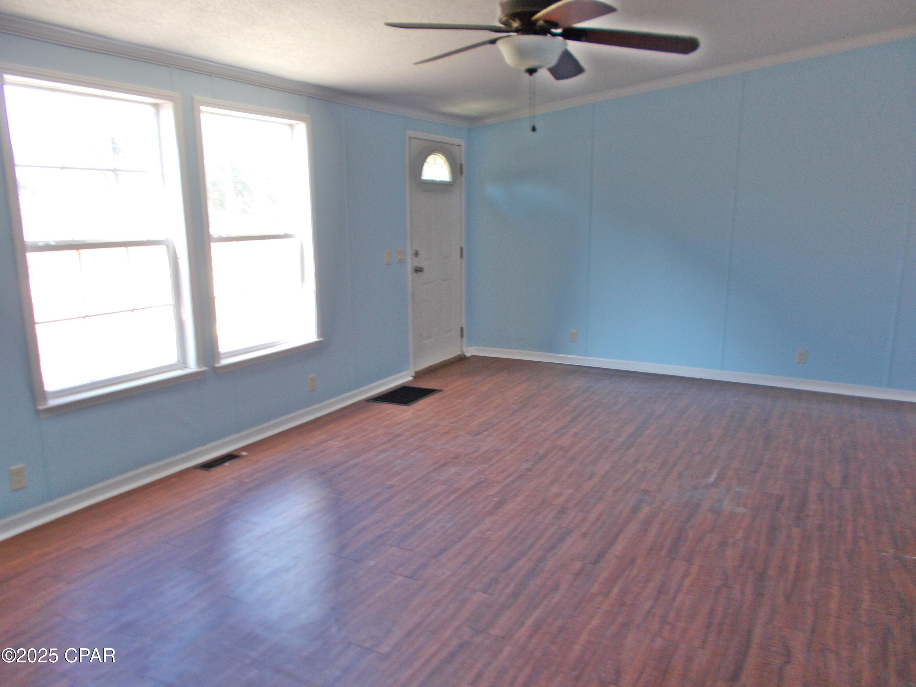 6905 Bateau Pond Road Grand Ridge, FL 32442 - Photo 2 of 24