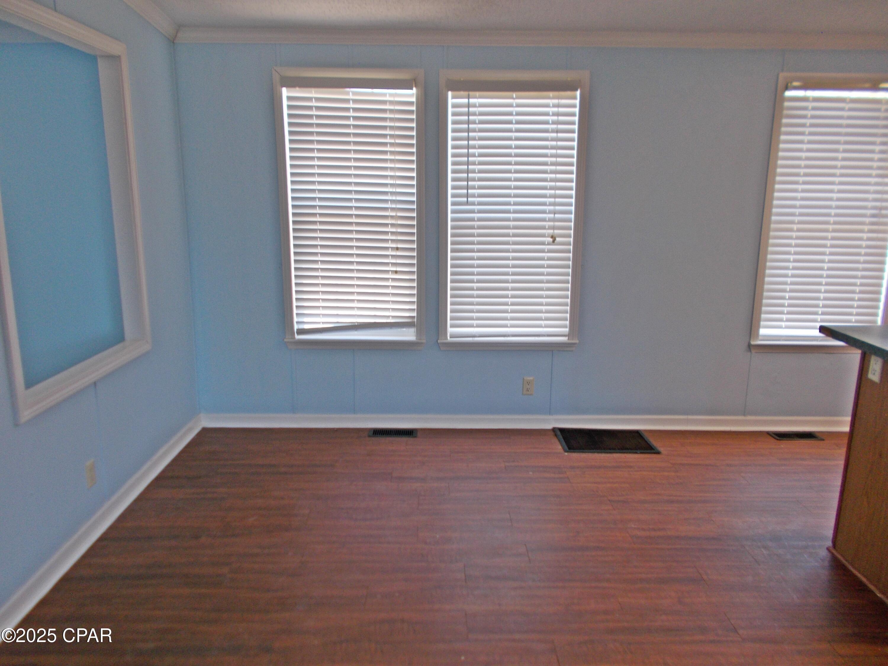 6905 Bateau Pond Road Grand Ridge, FL 32442 - Photo 3 of 24