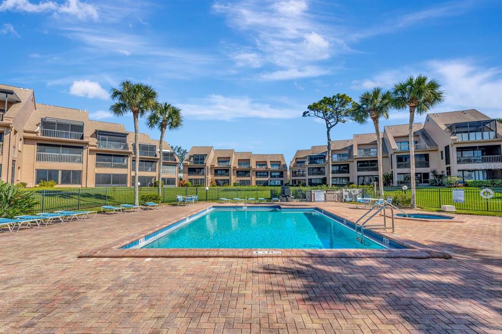 341 Windrush Loop Tarpon Springs, FL 34689 - Photo 16 of 27