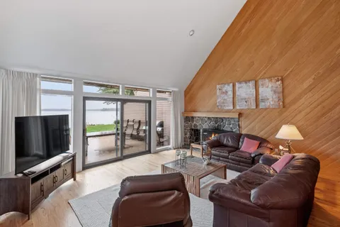 $1,790,000 | 9 Starboard Lane, Unit 1, Moultonborough, NH 03254