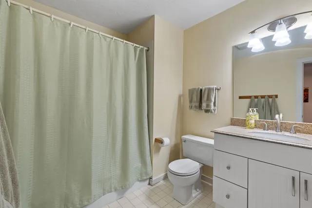 $1,790,000 | 9 Starboard Lane, Unit 1, Moultonborough, NH 03254