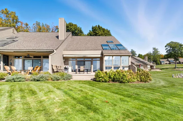 $1,790,000 | 9 Starboard Lane, Unit 1, Moultonborough, NH 03254