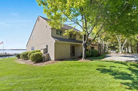 $1,790,000 | 9 Starboard Lane, Unit 1, Moultonborough, NH 03254