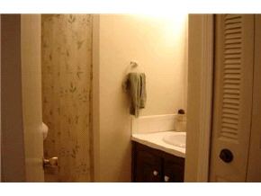 122 Cannongate III Road Nashua, NH 03063 - Photo 6 of 9 Gallery Image 6