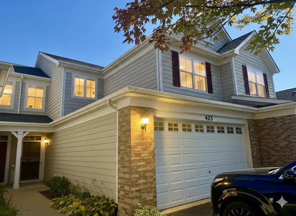 $2,800 | 423 Acushnet Street, Unit 423, Elgin, IL 60124