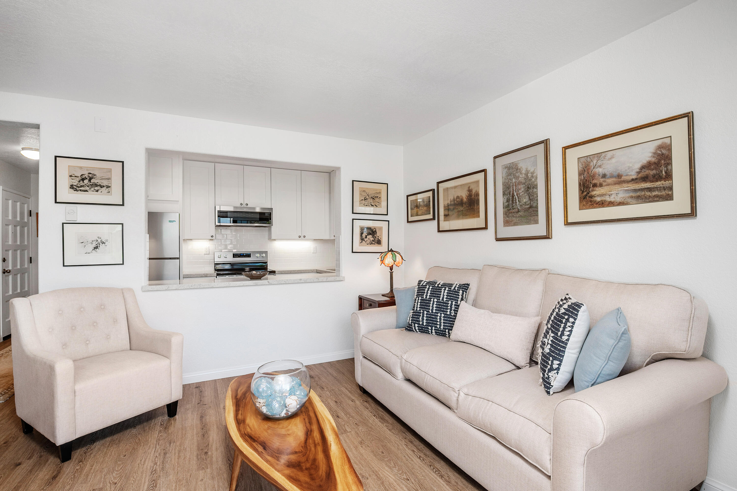 3375 Foothill Road, Unit 212 Carpinteria, CA 93013 - Photo 12 of 19 Living Room