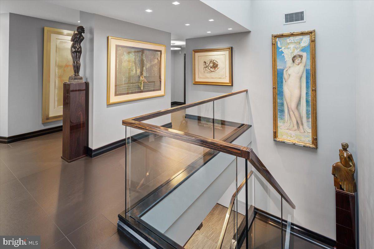 241 South 6th Street, Unit PH2505/2406 Philadelphia, PA 19106 - Photo 28 of 41 Stairs to Primary Suite