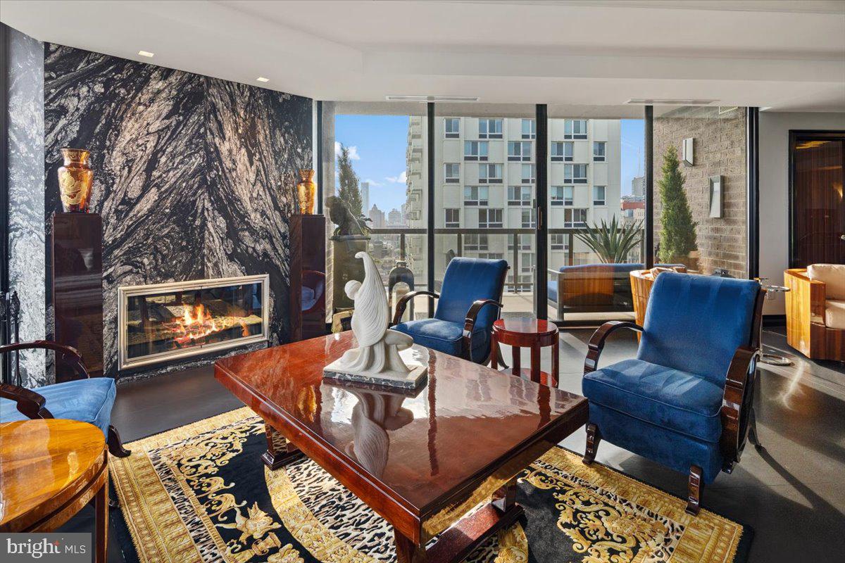 241 South 6th Street, Unit PH2505/2406 Philadelphia, PA 19106 - Photo 6 of 41