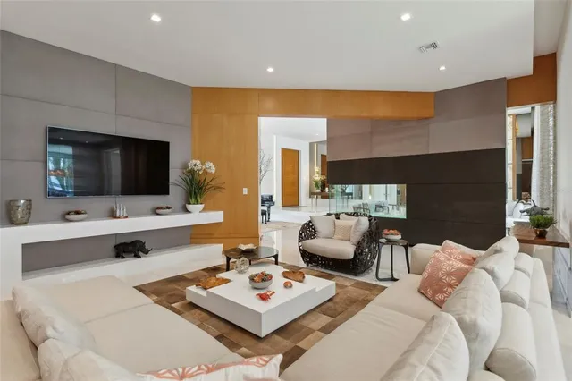 $9,999,000 | 6149 Grosvenor Shore Drive, Windermere, FL 34786