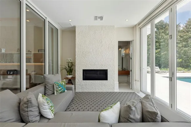 $9,999,000 | 6149 Grosvenor Shore Drive, Windermere, FL 34786