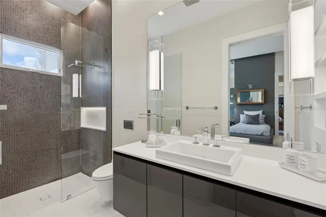 $9,999,000 | 6149 Grosvenor Shore Drive, Windermere, FL 34786