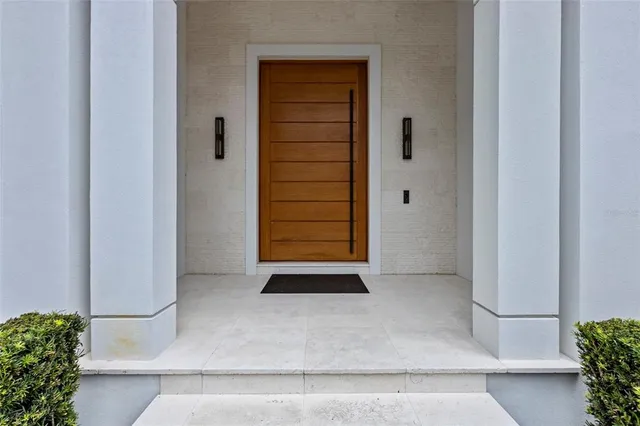 $9,999,000 | 6149 Grosvenor Shore Drive, Windermere, FL 34786