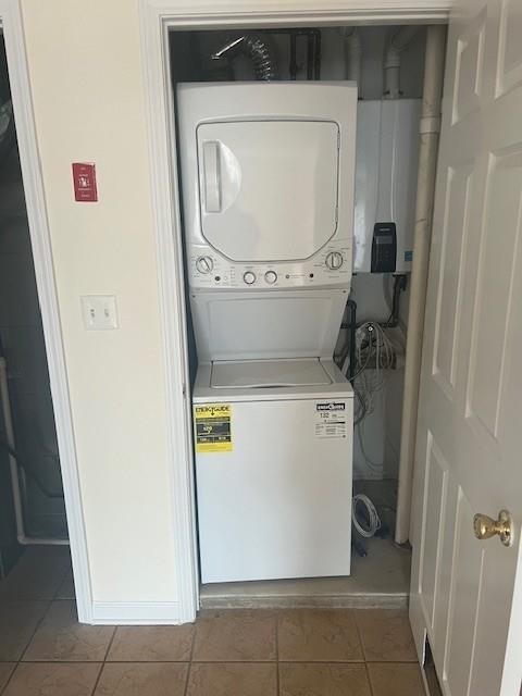 1031 Clinton Street, Unit 5B Hoboken, NJ 07030 - Photo 6 of 17 a utility room with dryer and washer
