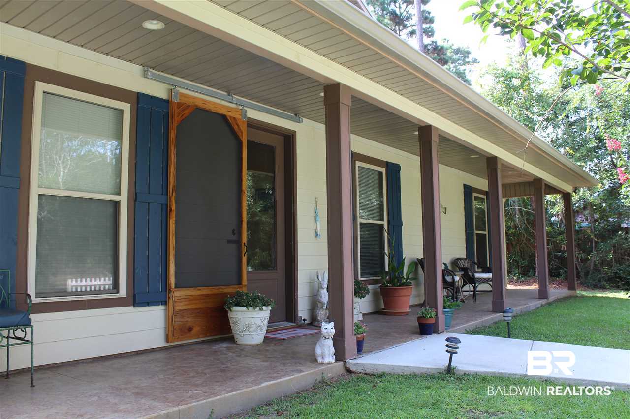 9051 Hammock Road Elberta, AL 36530 - Photo 19 of 32 Front Porch