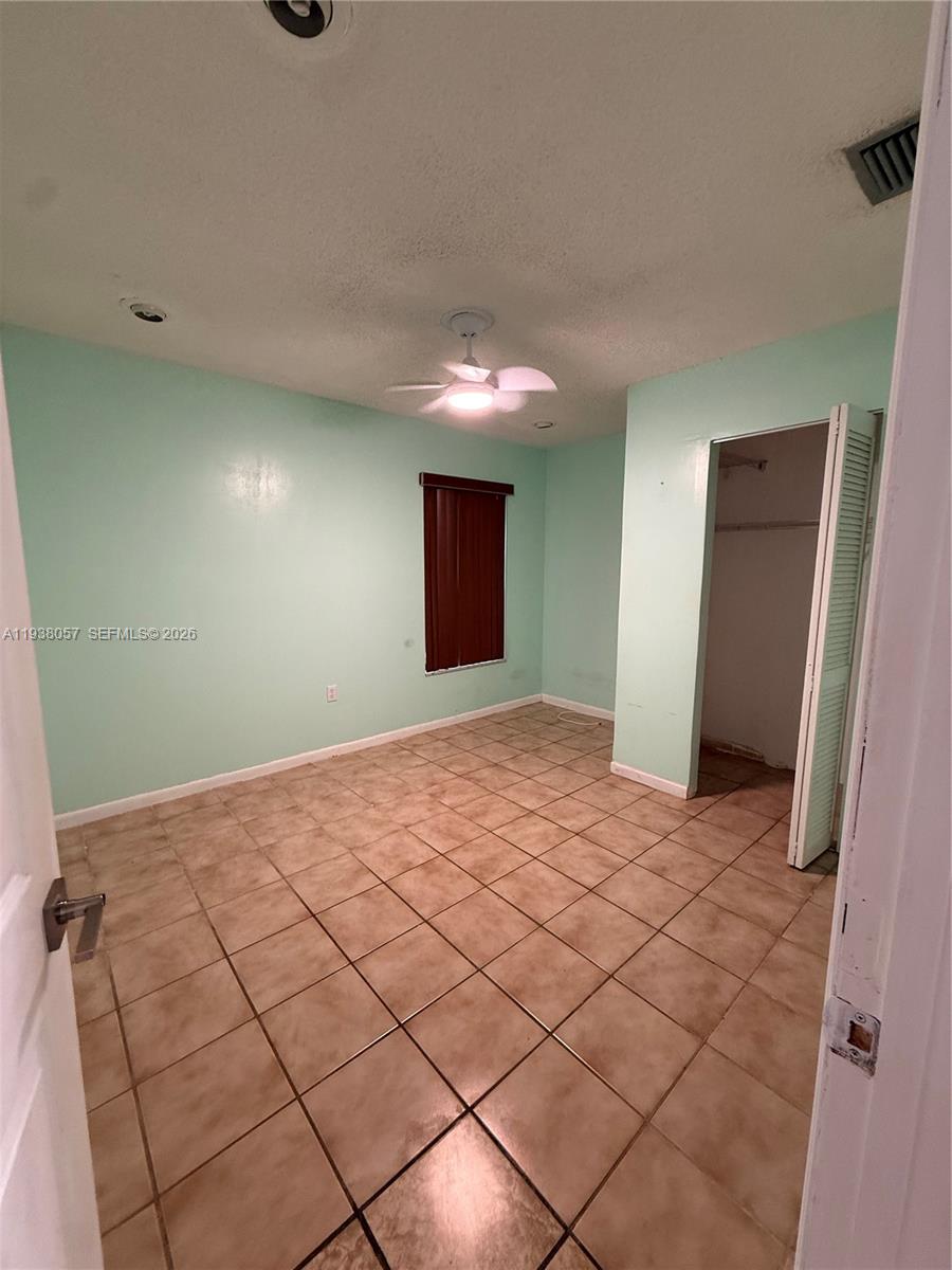 19926 Northwest 67th Place Hialeah, FL 33015 - Photo 18 of 35