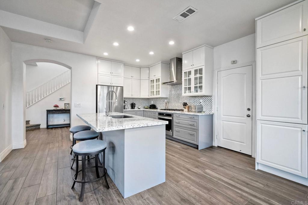 1695 Robin Place Carlsbad, CA 92011 - Photo 14 of 64