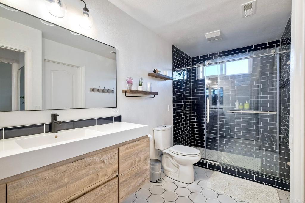 1695 Robin Place Carlsbad, CA 92011 - Photo 24 of 64