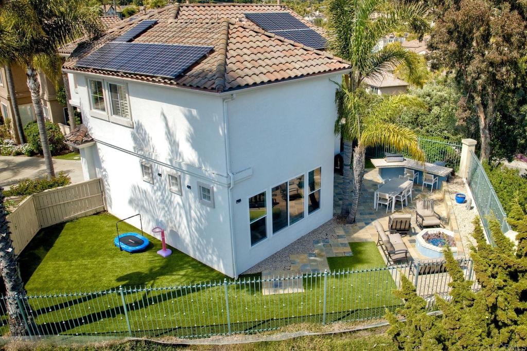 1695 Robin Place Carlsbad, CA 92011 - Photo 34 of 64