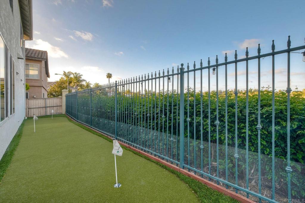 1695 Robin Place Carlsbad, CA 92011 - Photo 40 of 64