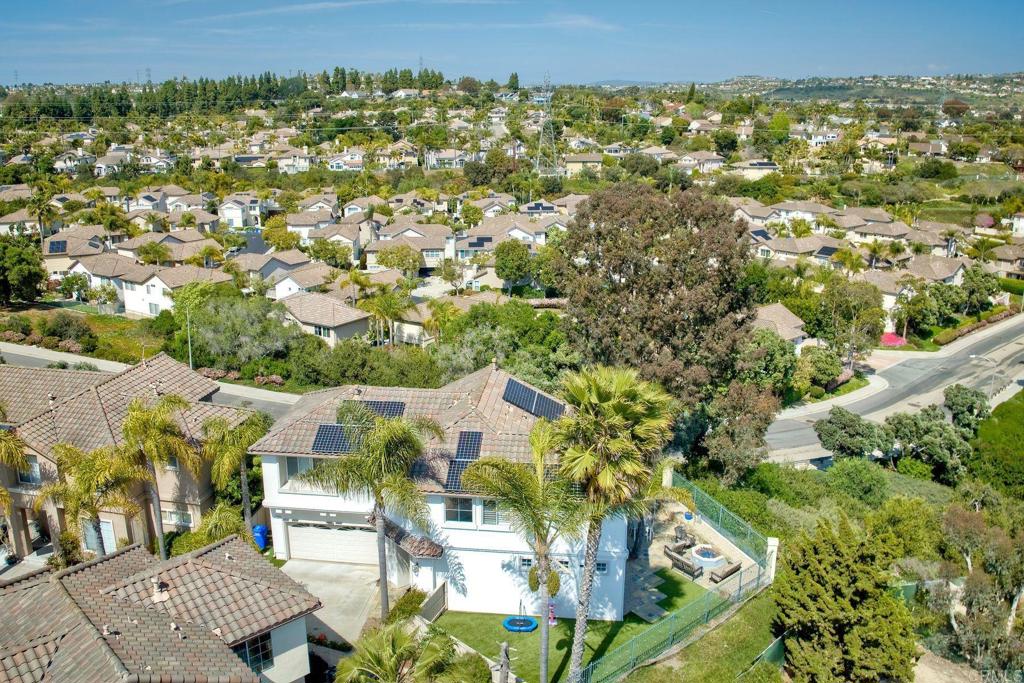 1695 Robin Place Carlsbad, CA 92011 - Photo 61 of 64