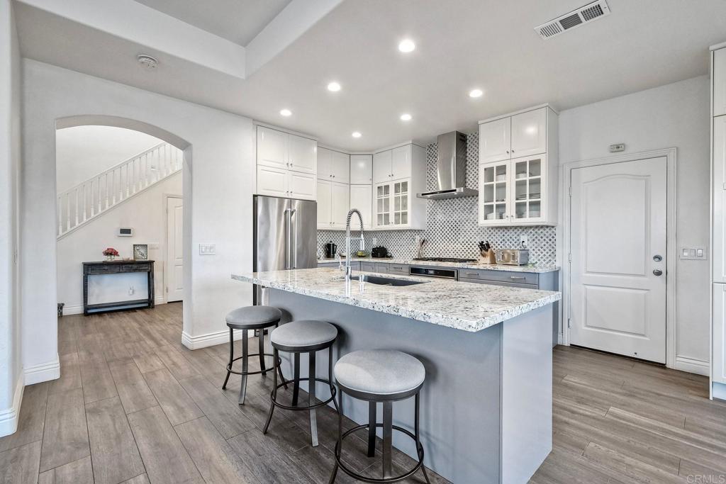 1695 Robin Place Carlsbad, CA 92011 - Photo 10 of 64