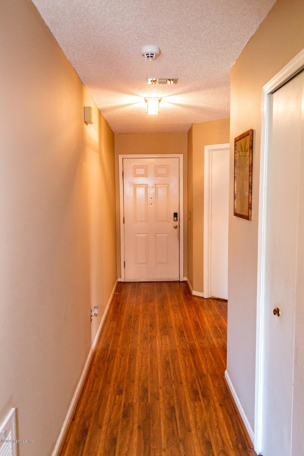 8427 Gemini Road Jacksonville, FL 32216 - Photo 7 of 25 WHITE-0622