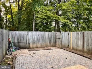 $2,400 | 9218 Sprucewood Road, Burke, VA 22015