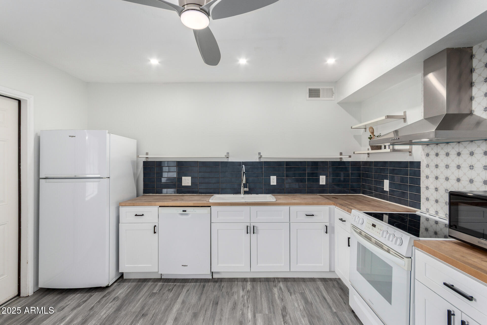 4325 North 26th Street, Unit 8 Phoenix, AZ 85016 - Photo 11 of 31 10 - 26th