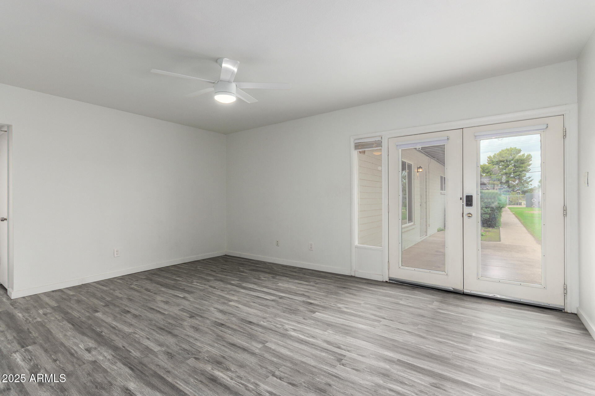 4325 North 26th Street, Unit 8 Phoenix, AZ 85016 - Photo 12 of 31 11 - 26th