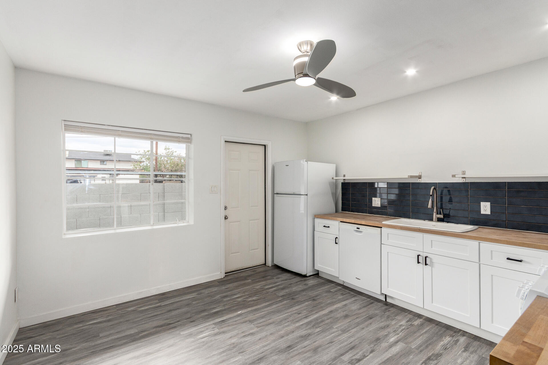 4325 North 26th Street, Unit 8 Phoenix, AZ 85016 - Photo 8 of 31 07 - 26th