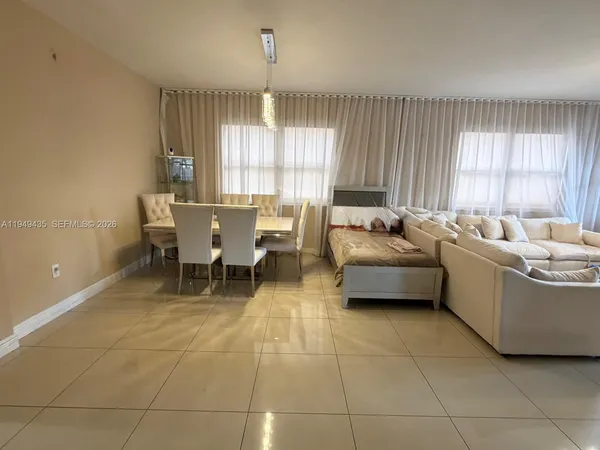 $6,000 | 9855 Northwest 89th Terrace, Doral, FL 33178