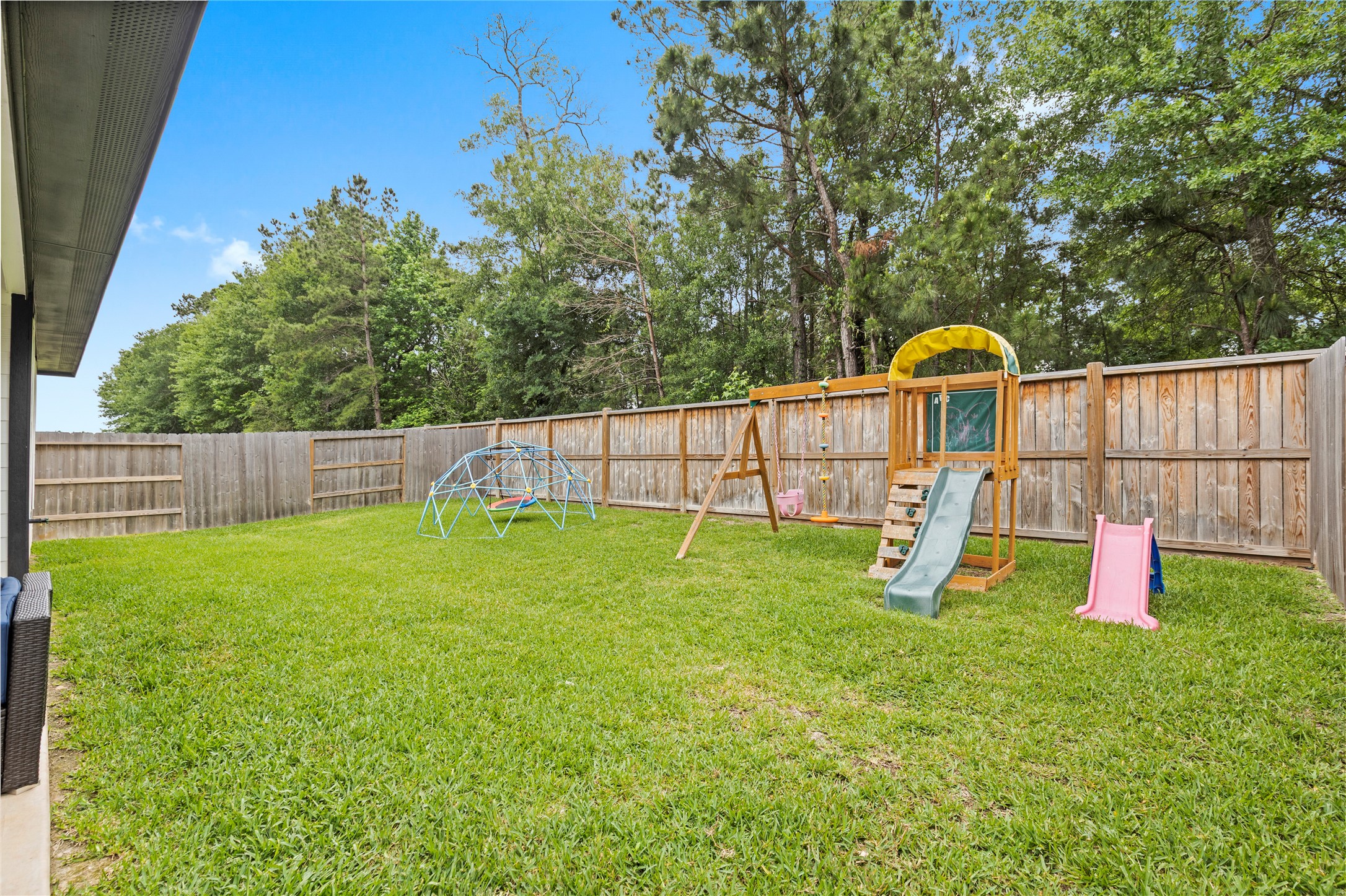 318 Springfield Terrace Drive Conroe, TX 77304 - Photo 32 of 38