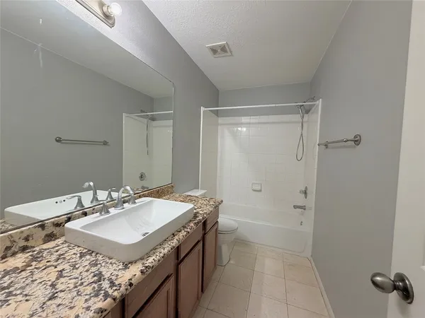 $2,100 | 1515 Saulnier Street, Houston, TX 77019