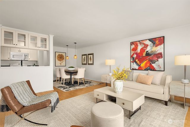 $800,000 | 6333 Lake Washington Boulevard Northeast, Unit 405, Kirkland, WA 98033