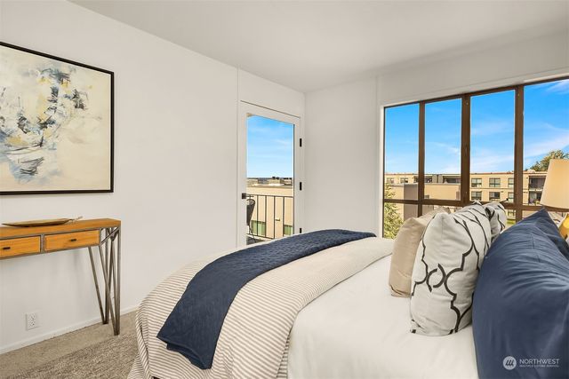 $800,000 | 6333 Lake Washington Boulevard Northeast, Unit 405, Kirkland, WA 98033