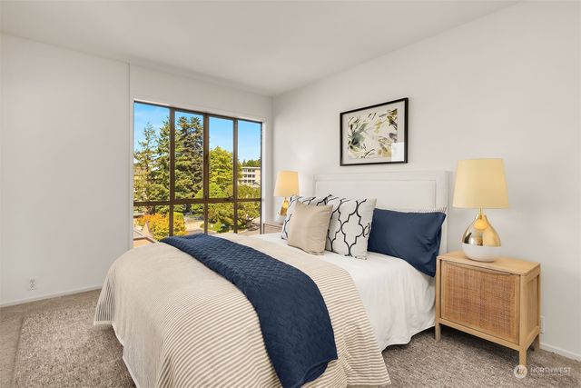 $800,000 | 6333 Lake Washington Boulevard Northeast, Unit 405, Kirkland, WA 98033